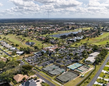 9601 Spanish Moss Way - Photo Thumbnail 21
