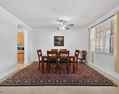 9601 Spanish Moss Way - Photo Thumbnail 4