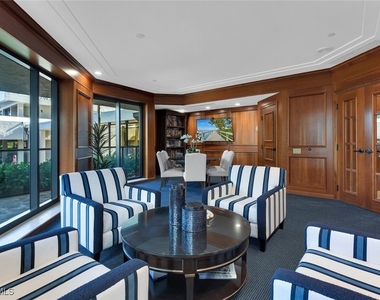 4901 Gulf Shore Boulevard N - Photo Thumbnail 11