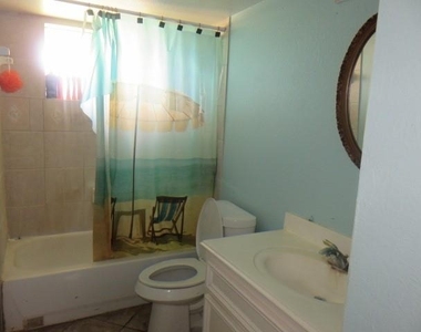 8811 Burford Lane - Photo Thumbnail 13