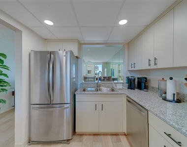 17900 Gulf Boulevard - Photo Thumbnail 14