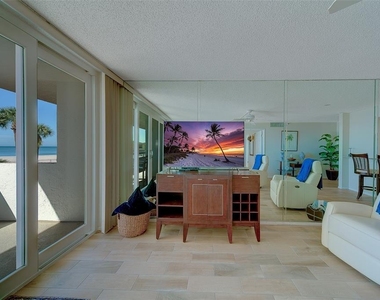 17900 Gulf Boulevard - Photo Thumbnail 3