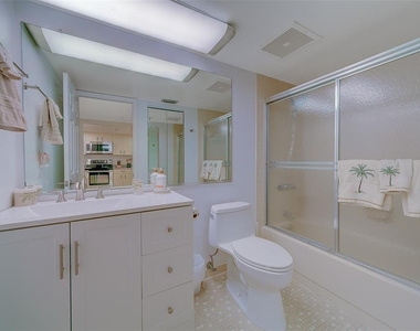 17900 Gulf Boulevard - Photo Thumbnail 26