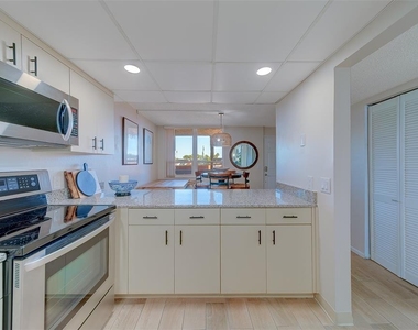 17900 Gulf Boulevard - Photo Thumbnail 15
