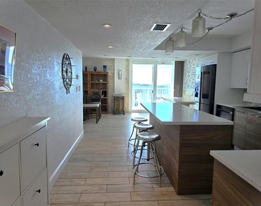17408 Gulf Boulevard - Photo Thumbnail 9