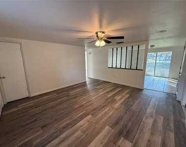6039 20th Street - Photo Thumbnail 6