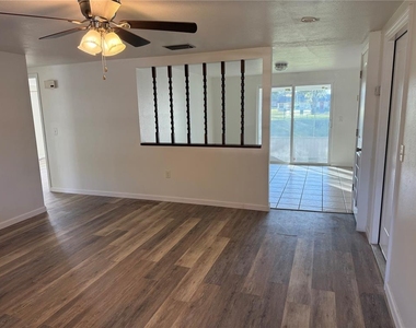6039 20th Street - Photo Thumbnail 8