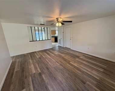 6039 20th Street - Photo Thumbnail 4