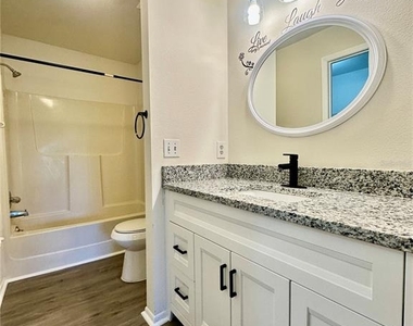 7903 Waterview Way - Photo Thumbnail 17