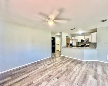 7903 Waterview Way - Photo Thumbnail 4