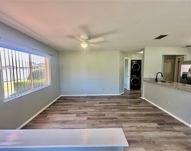 7903 Waterview Way - Photo Thumbnail 3