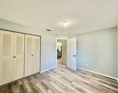 7903 Waterview Way - Photo Thumbnail 20