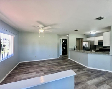 7903 Waterview Way - Photo Thumbnail 2