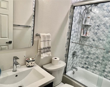 2100 N Peninsula Avenue - Photo Thumbnail 30