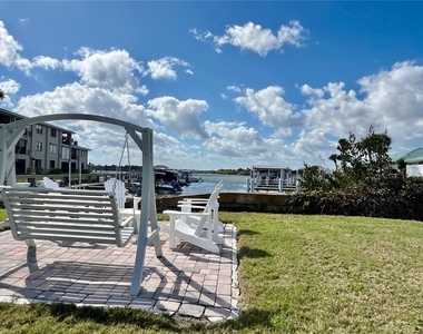 2100 N Peninsula Avenue - Photo Thumbnail 46