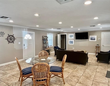 2100 N Peninsula Avenue - Photo Thumbnail 42