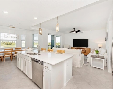 17625 Opal Sand Drive - Photo Thumbnail 8