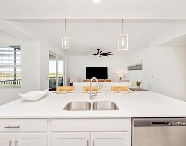 17625 Opal Sand Drive - Photo Thumbnail 7
