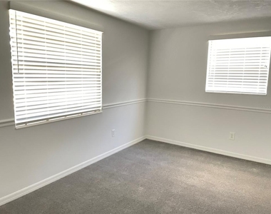 6405 White Sands Terrace - Photo Thumbnail 24