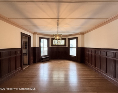 629 Clay Avenue - Photo Thumbnail 7
