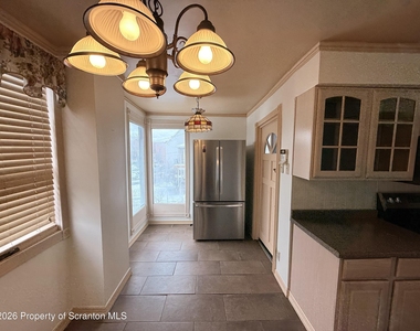 629 Clay Avenue - Photo Thumbnail 8