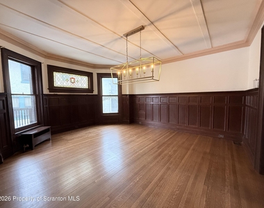 629 Clay Avenue - Photo Thumbnail 6