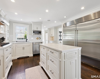 19 Middle Beach Road - Photo Thumbnail 3
