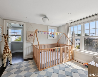 19 Middle Beach Road - Photo Thumbnail 15