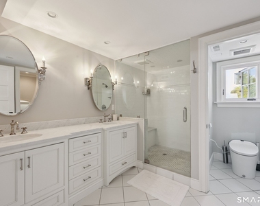 19 Middle Beach Road - Photo Thumbnail 13