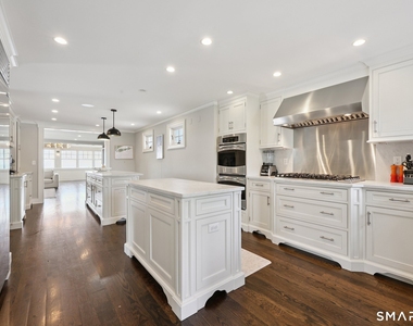19 Middle Beach Road - Photo Thumbnail 5