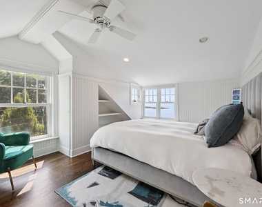 19 Middle Beach Road - Photo Thumbnail 21