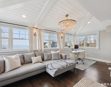 19 Middle Beach Road - Photo Thumbnail 11