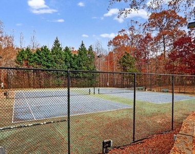 230 Valley Crossing - Photo Thumbnail 15