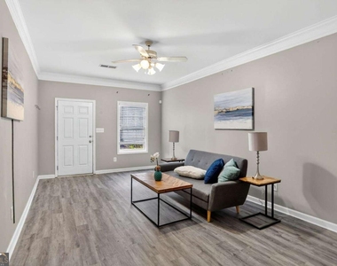 230 Valley Crossing - Photo Thumbnail 1