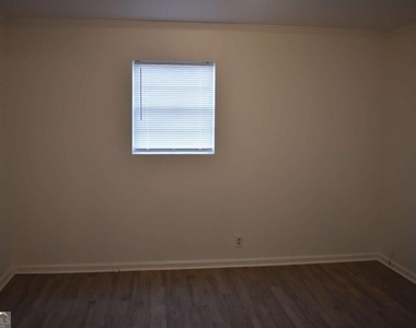1156 Triple Hill Drive - Photo Thumbnail 8