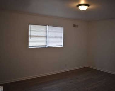 1156 Triple Hill Drive - Photo Thumbnail 10