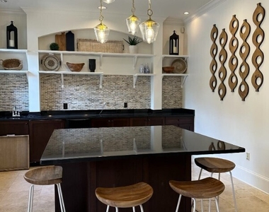1000 Ashwood Parkway - Photo Thumbnail 15