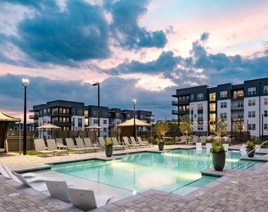 1000 Rea Drive - Photo Thumbnail 35