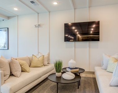 1000 Rea Drive - Photo Thumbnail 43