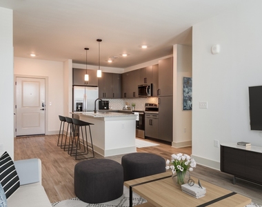 1000 Rea Drive - Photo Thumbnail 13