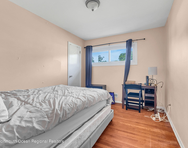 872 Red Oaks Drive - Photo Thumbnail 8