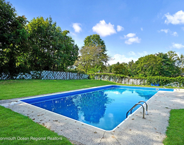 872 Red Oaks Drive - Photo Thumbnail 19