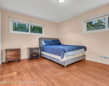872 Red Oaks Drive - Photo Thumbnail 11