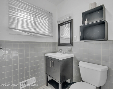 872 Red Oaks Drive - Photo Thumbnail 12