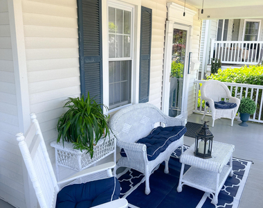 327 Woodland Avenue - Photo Thumbnail 3