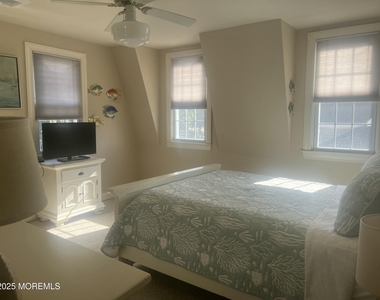327 Woodland Avenue - Photo Thumbnail 22