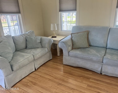 327 Woodland Avenue - Photo Thumbnail 14