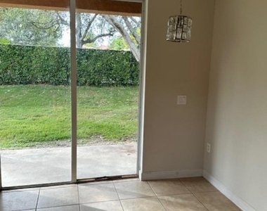 1008 Ne 39th Avenue - Photo Thumbnail 5