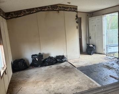 1233 Suncrest Circle - Photo Thumbnail 10
