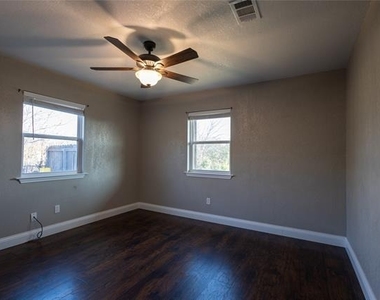 5780 Randle Road - Photo Thumbnail 6